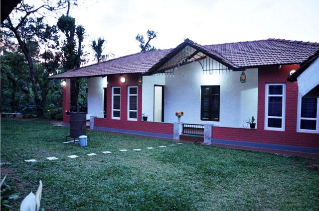Coffee Valley Homestay in Chikmagaluru | Rooms booking at Coffee Valley Chikmagalur | Best Deals Package for Coffee Valley Home Stay at Chikmagalur