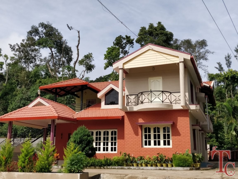 Book Knock Wood Homestay in Chikmagalur | Reservation for Knockwood Homestay online | Group price for knowckwood homestay