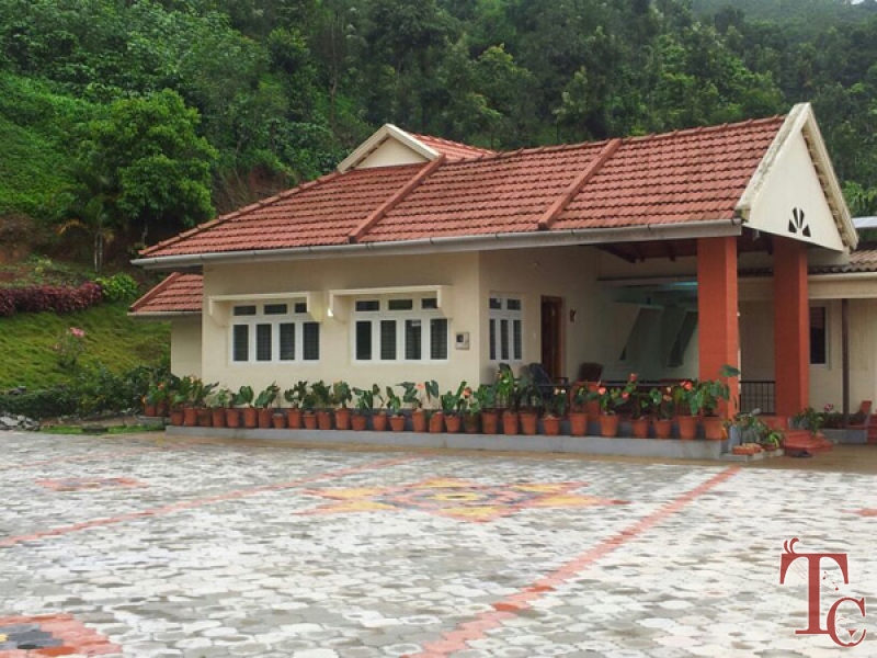 Bombrukallu Cottage Homestay in Chikmagalur | Bombrukallu Home Stay Near Mudigere | Online Reservation for Bombrukallu Homestay at Chickmagalore