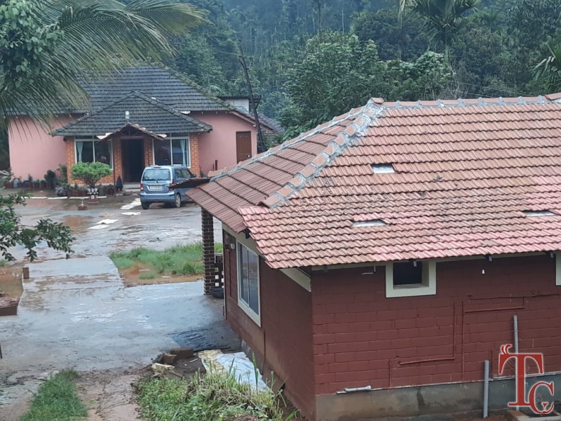 Misty Hut Homestay Reservation | Chikmagalur Misty Hut Homestay Booking Online | Group Stay Homestays in Chikmagalur