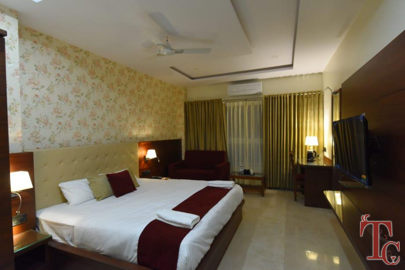 Mayura Deluxe Hotel photo 9