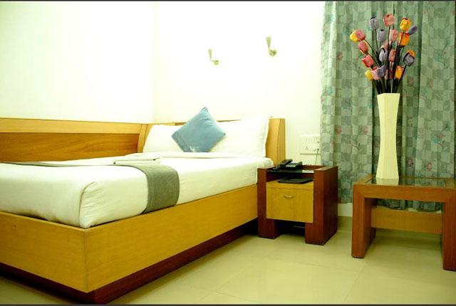 White Parrot Hotel photo 8