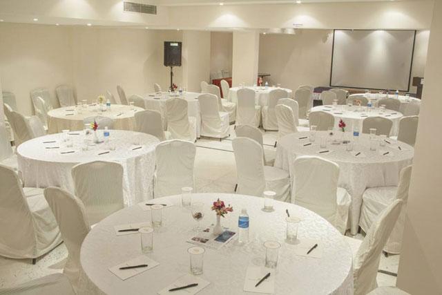 Highland Hotel photo 17