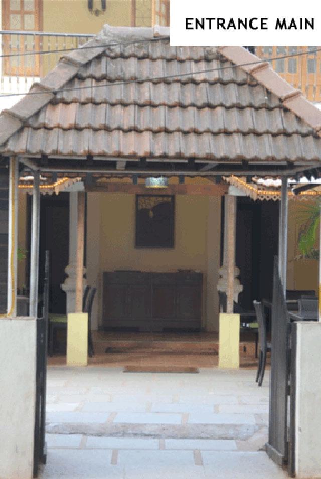 Banyan Tree Courtyard photo 2