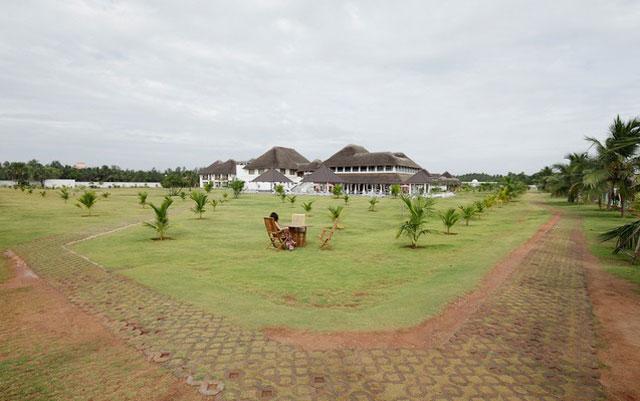 Le Pondy Resort photo 5