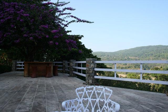 Captains Bungalow photo 10