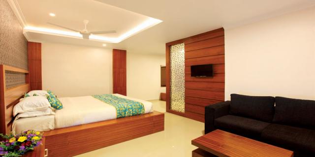 Holiday Hill Hotel & Suites photo 7