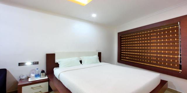 Holiday Hill Hotel & Suites photo 9