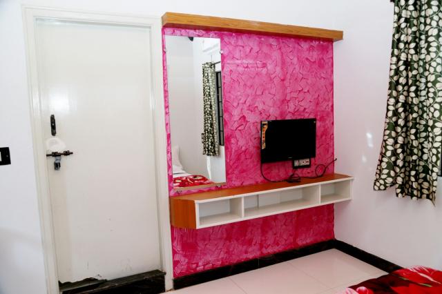Holiday Inn Homestay photo 21