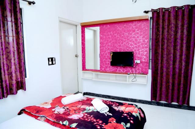 Holiday Inn Homestay photo 34