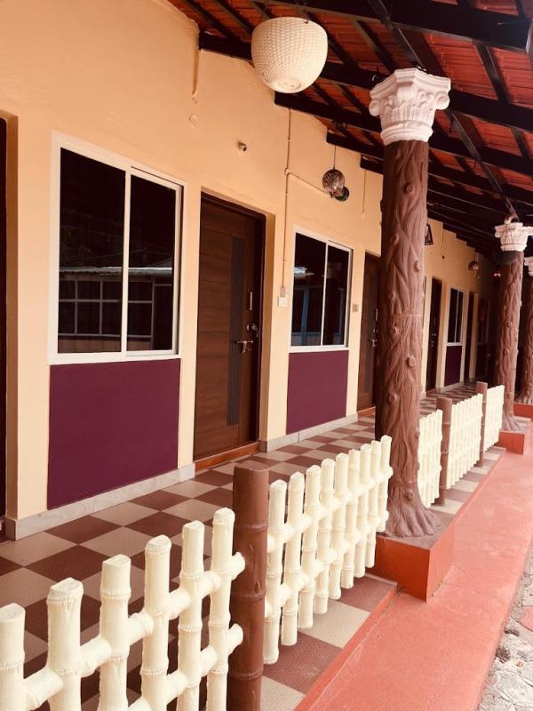 Silver Cloud Home Stay photo 71